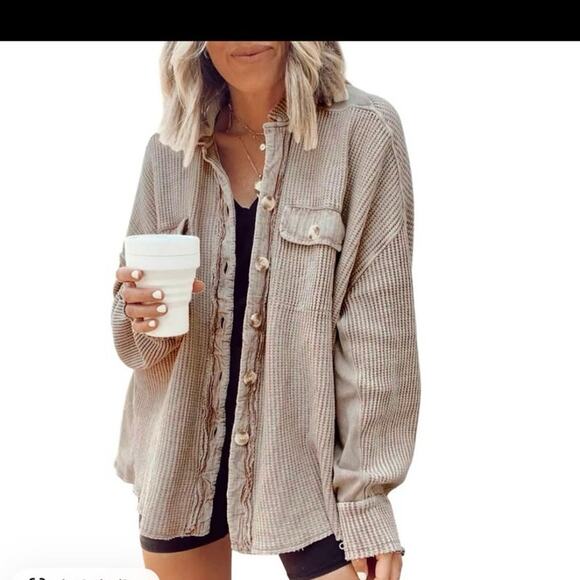 None and/or Unknown Tops - Waffle knit beige Shacket size m